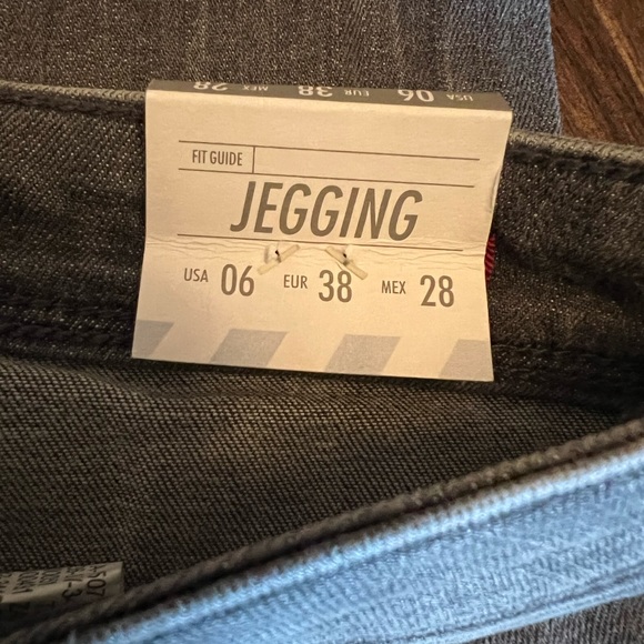 Zara TRF Mid Rise Jeggings jeans NWT - Size 6 - Washed grey - Picture 5 of 6